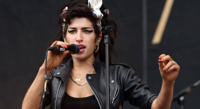 Amy Winehouse, &#8220;Back to Black&#8221; compie 10 anni: perché ascoltarlo oggi