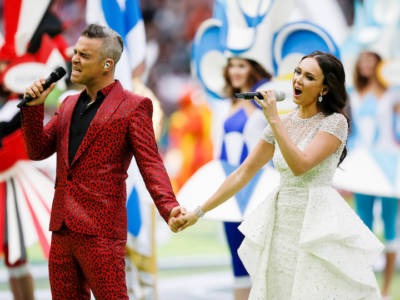 Robbie Williams e Aida Garifullina