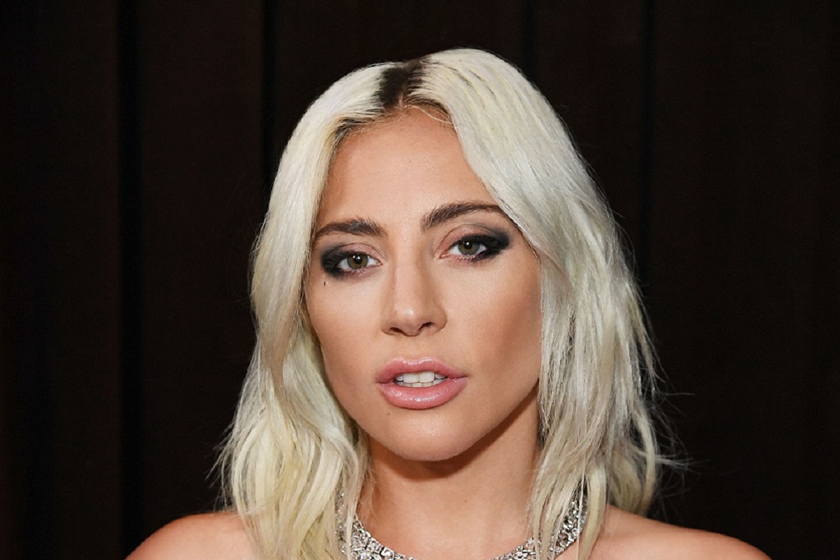 Svolta salutista per Lady Gaga: “Ho smesso di fumare, forse smetterò anche con l’alcol”