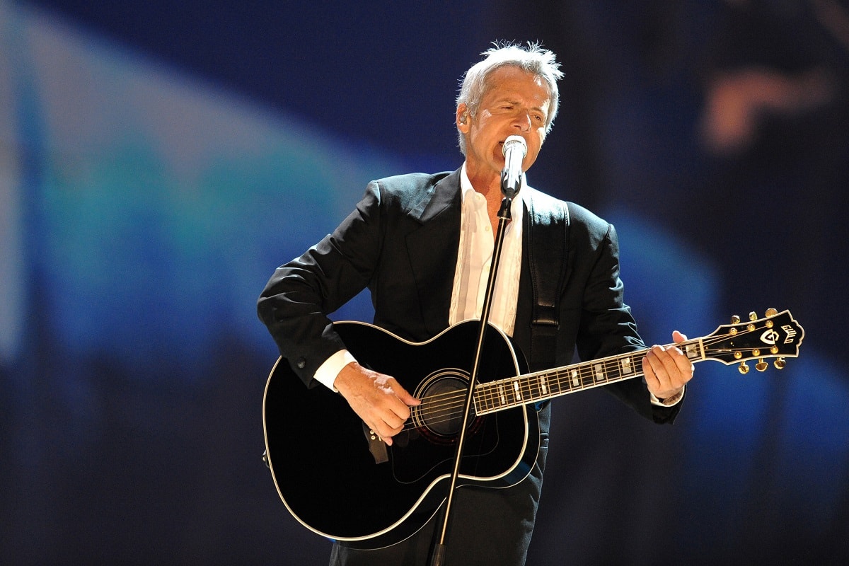 Claudio Baglioni pubblica il video di Fratello sole, sorella luna in piazza San Pietro