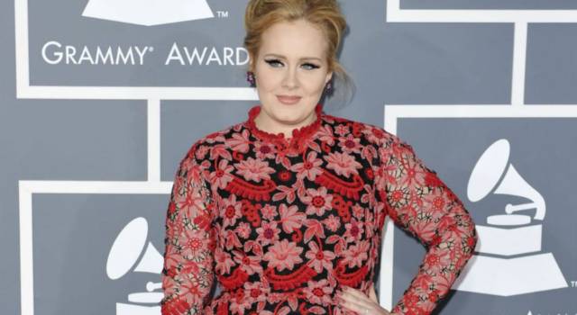 Adele annuncia: &#8220;Il mio nuovo album uscirà a settembre&#8221;