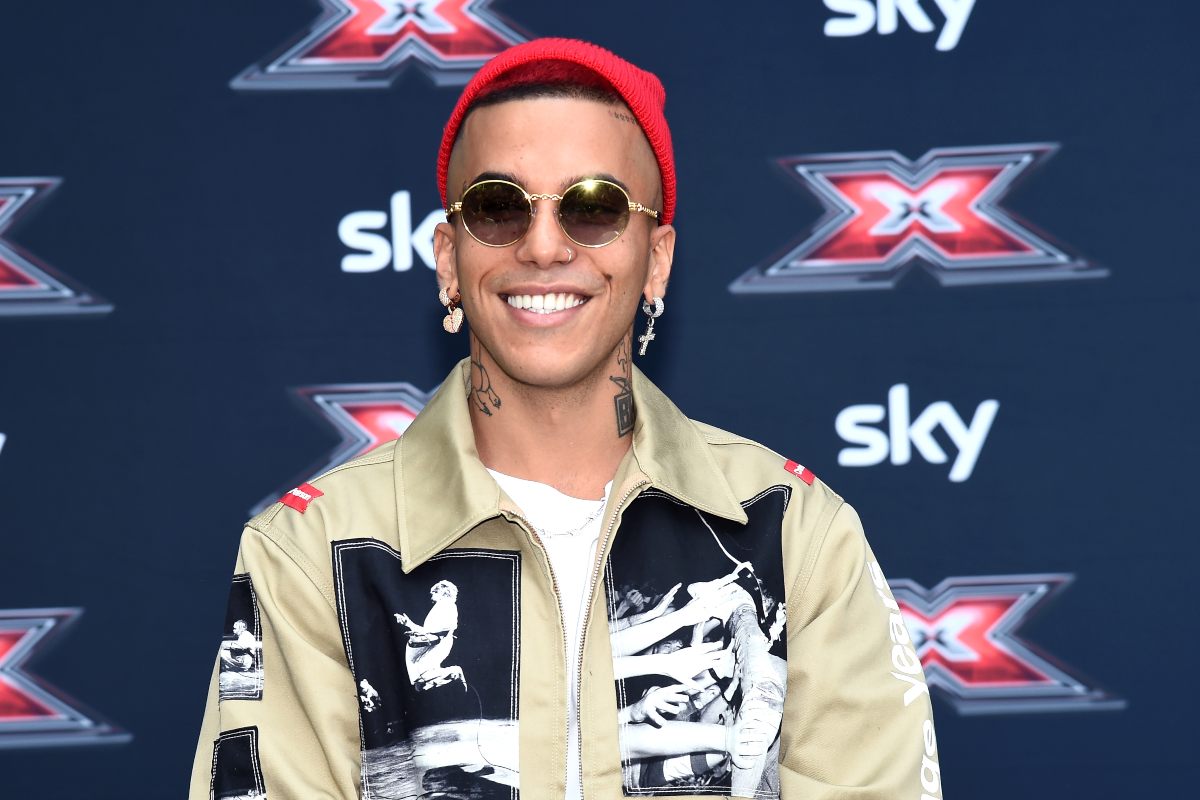 Sfera Ebbasta lancia una linea di gioielli accessibili a tutti