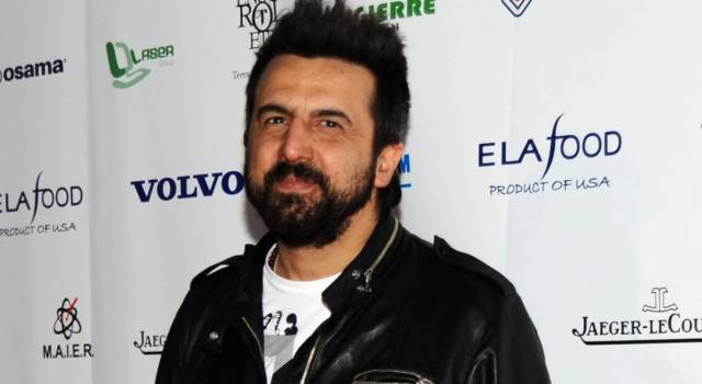 &#8220;Ho subito sei interventi al cuore&#8221;: Omar Pedrini racconta il suo dramma