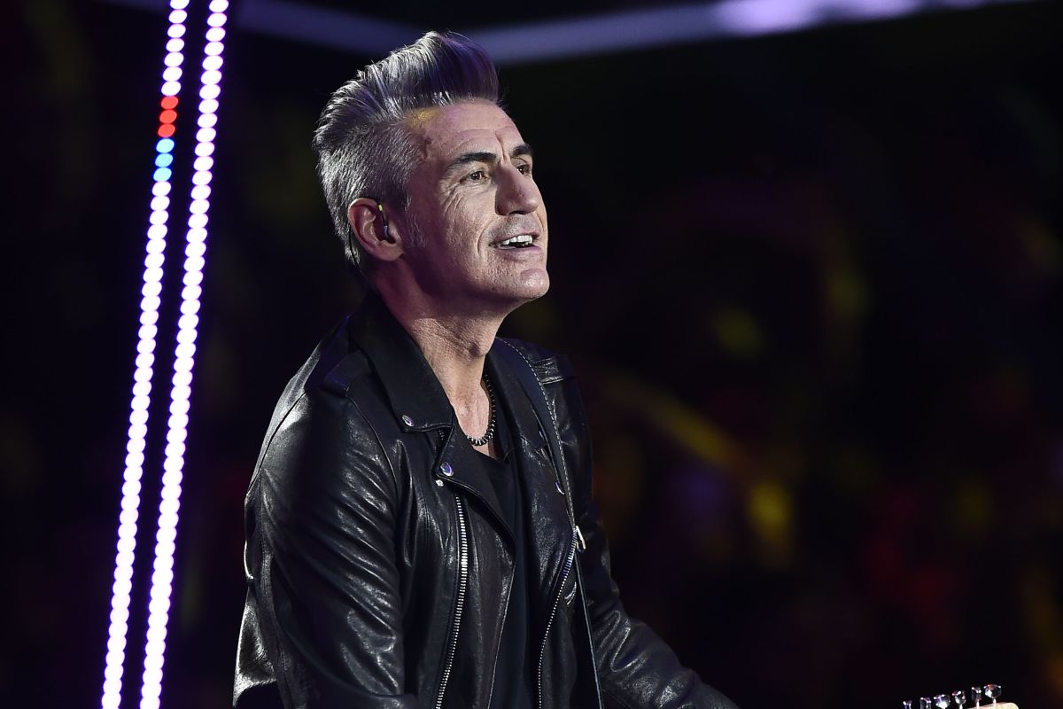 Stop per Ligabue: il cantante ha il Covid, saltano due concerti europei