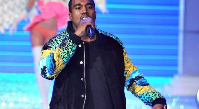 Kanye West pubblica il singolo Donda, brano dedicato alla madre