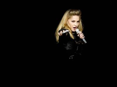Madonna ricoverata in terapia intensiva, posticipato il tour mondiale