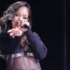 Rihanna, che show al Super Bowl: la popstar è di nuovo incinta