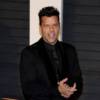 Ricky Martin accusato di violenza domestica, l’artista si difende: “Tutto falso”