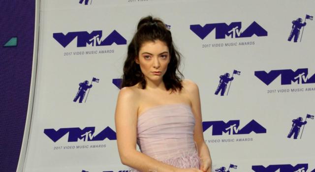 Lorde annuncia due concerti in Italia nel 2022