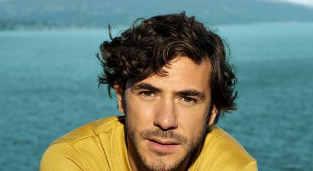 Jack Savoretti, il cantautore italo-inglese che tifa Genoa