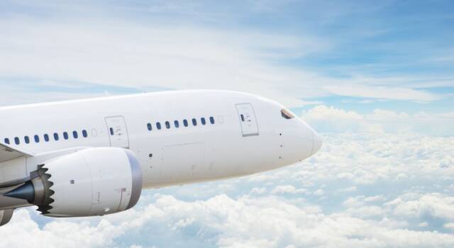 Come risparmiare sui voli aerei usando un VPN: 7 consigli per viaggiare low-cost