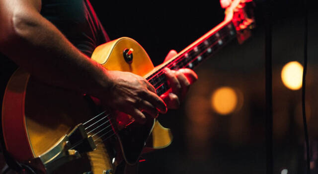 Chi era Gary Moore, la chitarra blues dell&#8217;Irlanda del Nord