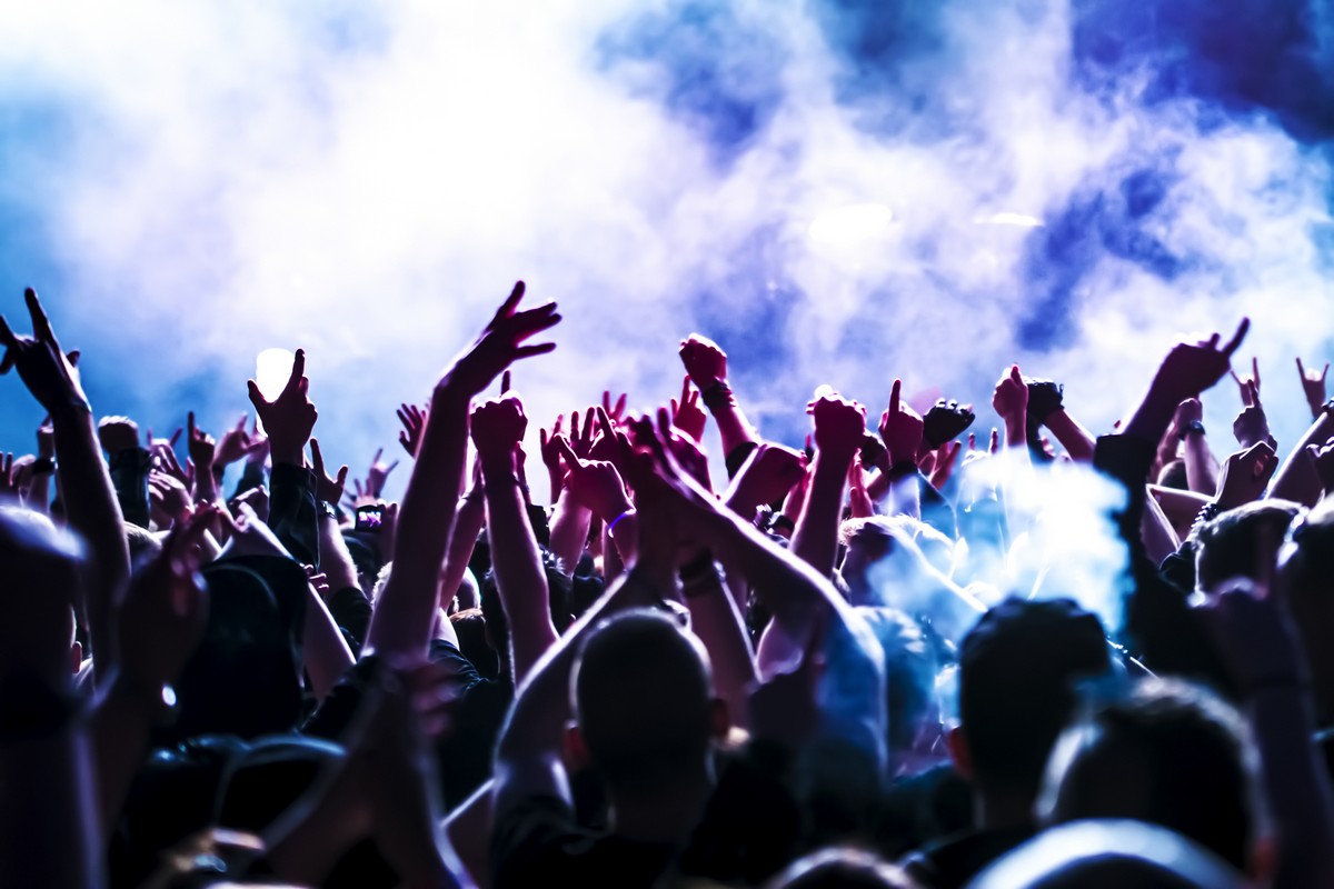 Le parole della musica: cosa significa stage diving?