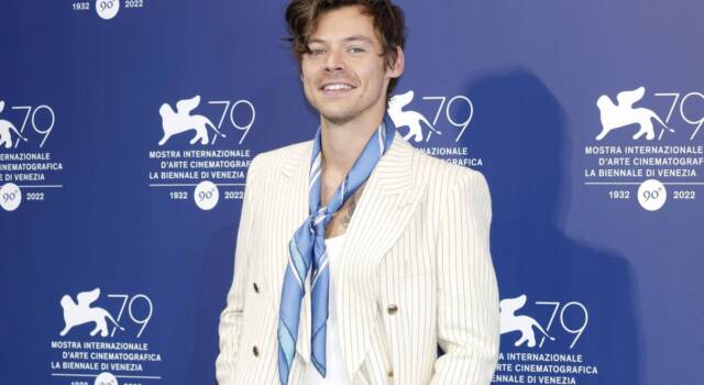 Harry Styles ha sputato davvero su Chris Pine a Venezia? La confessione della popstar