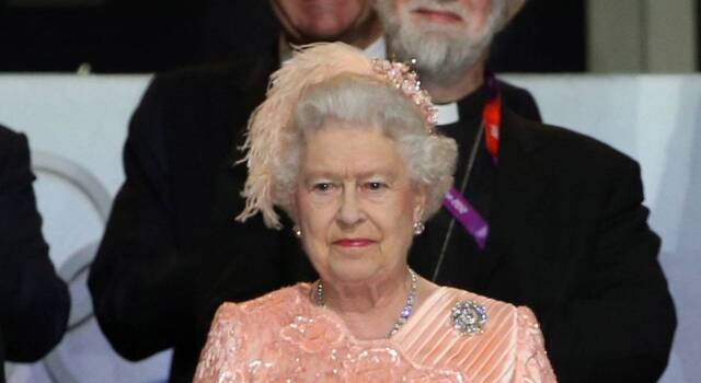La morte della regina Elisabetta cambia anche l&#8217;inno inglese? Facciamo chiarezza