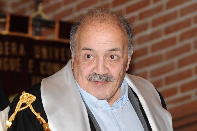 Il significato di Se telefonando, la canzone più famosa scritta da Maurizio Costanzo Zerouno Il significato di Se telefonando, la canzone più famosa scritta da Maurizio Costanzo Zerouno