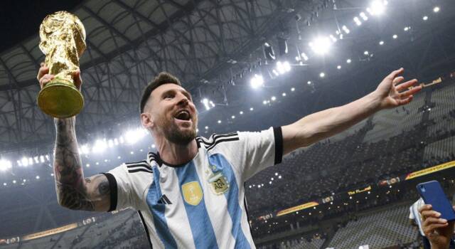 Non solo calcio: uno degli idoli di Messi è un grande cantante italiano!