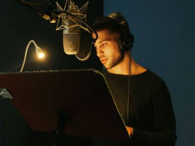 Mahmood darà la voce a uno dei protagonisti del nuovo live action Disney de La Sirenetta