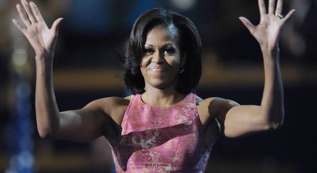 Michelle Obama si scatena sul palco con Bruce Springsteen: scoppia la polemica