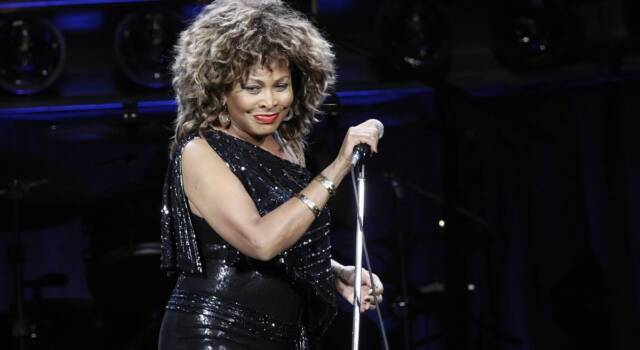 Tina Turner, arrestato il figlio Ike per possesso di cocaina: aveva provato a ingerirla