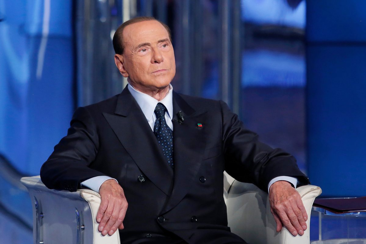 Morte Berlusconi, le reazioni dei cantanti: dal cordoglio all’ironia, gli artisti si dividono