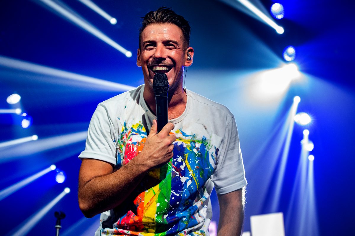 Francesco Gabbani, l’inchino a Vasco Rossi: “Sei il genio dei geni”