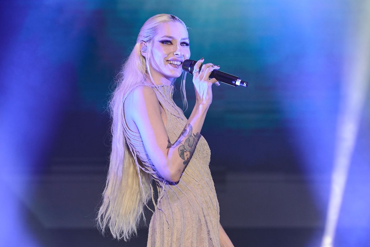 Chi è Raiven, la cantautrice slovena protagonista all’Eurovision