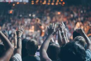 concerto primo maggio gesto toccante