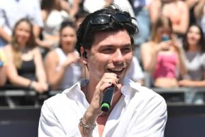 TrigNO, nome d'arte di Pietro Bagnadentro e partecipante al talent show Amici, ha portato la sua musica sul palco del Tennis and Friends al Foro Italico di Roma il 3 maggio 2025