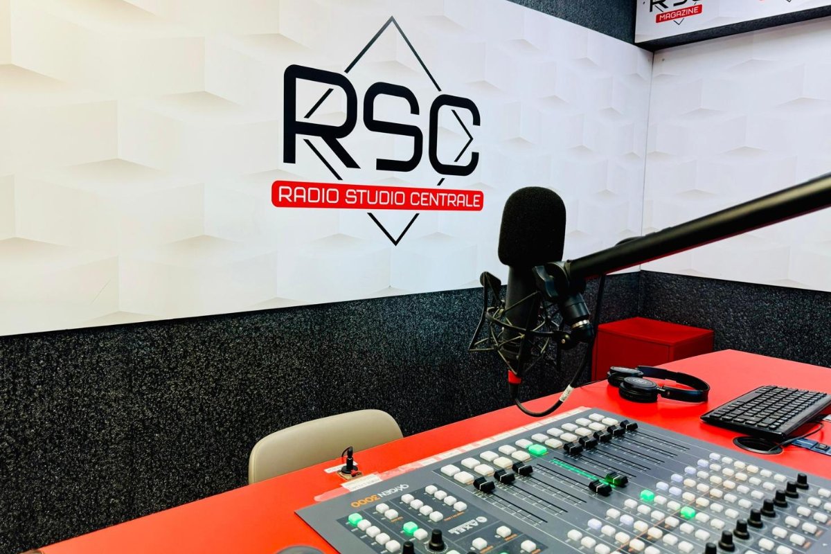 Veduta interna di Radio Studio Centrale e Plan Studios Group Srl